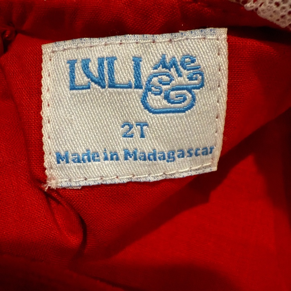 Luli Red Garment